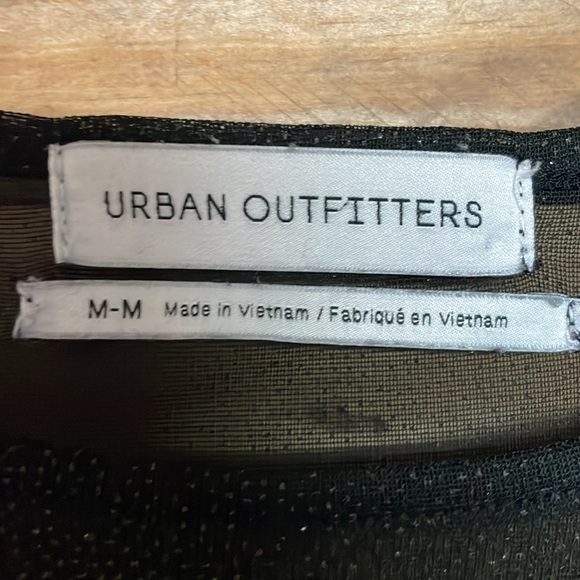 Urban Outfitters size Medium Black Sheer Cropped Long Sleeve Lightweight Top - Picture 3 of 7